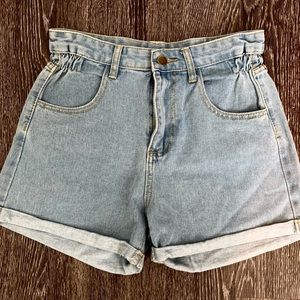 SHEIN ELASTIC WAIST SHORTS